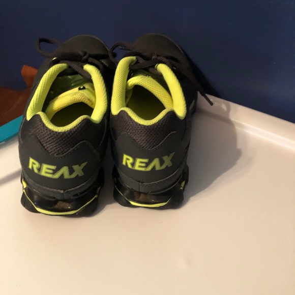 Shoes - Picture 4 of 8